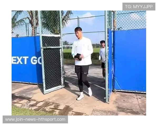 大连英博主帅强调全队体能储备训练